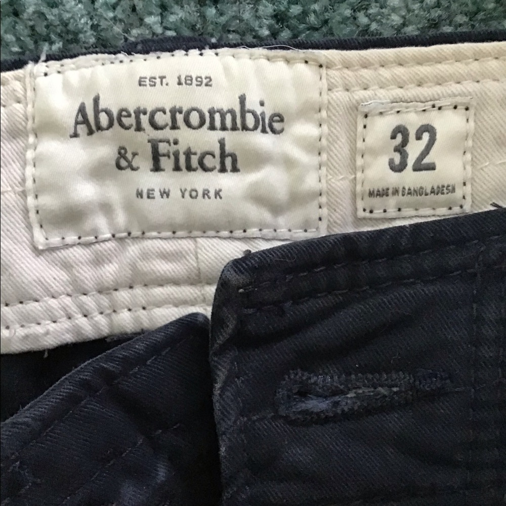 Navy Abercrombie & Fitch Men’s Shorts Size 32